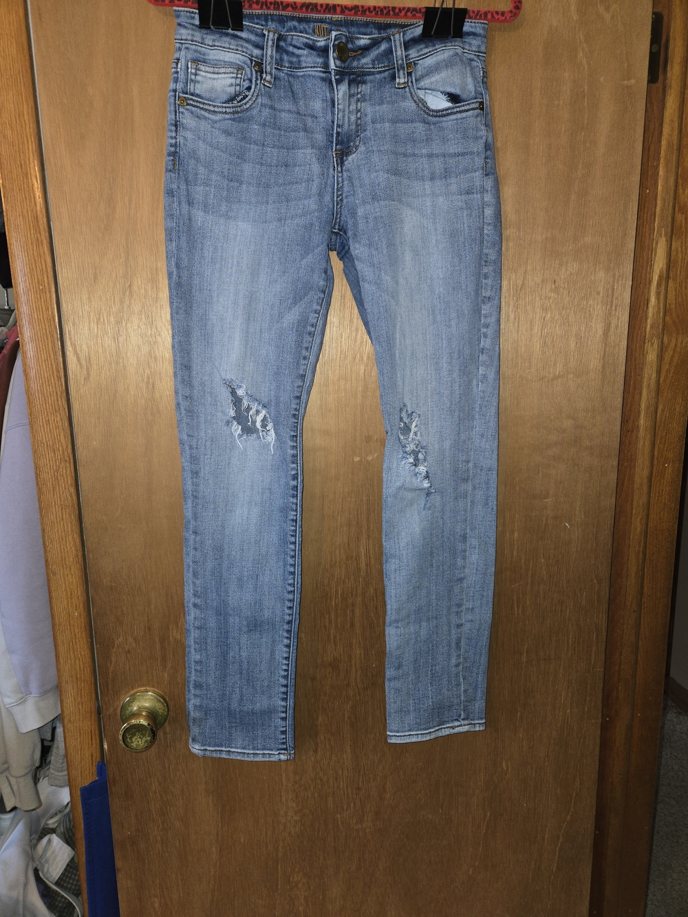 Kut from the Kloth Light Blue Distressed Skinny Jeans - Size 2